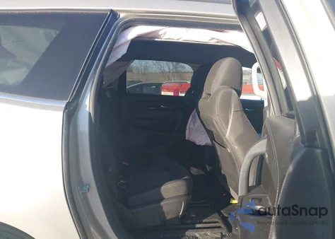 2016 Chevrolet Traverse 1Lt z USA, uszkodzony, nr VIN 1GNKVGKD5GJ196595